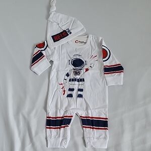 PatPat White and Red Astronaut Baby Romper with Hat